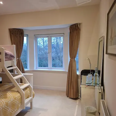 Bright , Spacious & Cosy Malahide