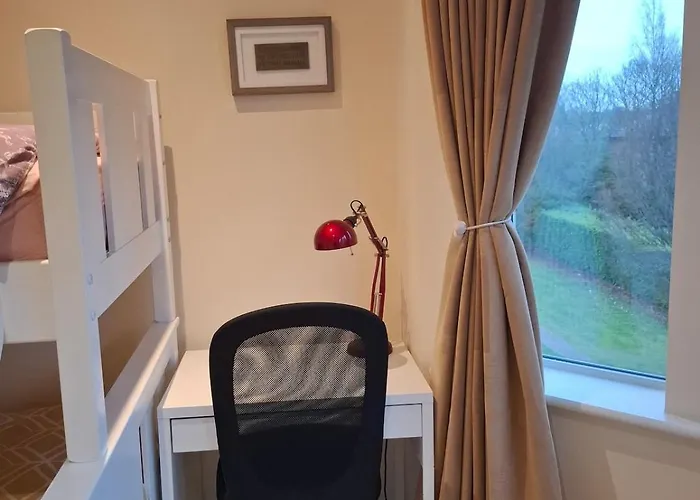 Quiet & Bright * Malahide