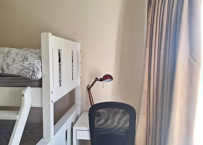 Апартаменты Quiet & Bright Малахайд